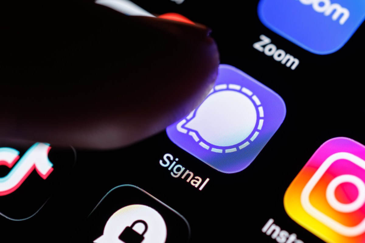 هکرها برای سرقت بکاپ‌های Signal به فیشینگ کلید بازیابی روی آورده‌اند