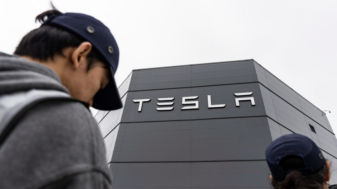 Tesla در چین رکورد تولید زد، اما فروش داخلی‌اش همچنان زیر فشار است